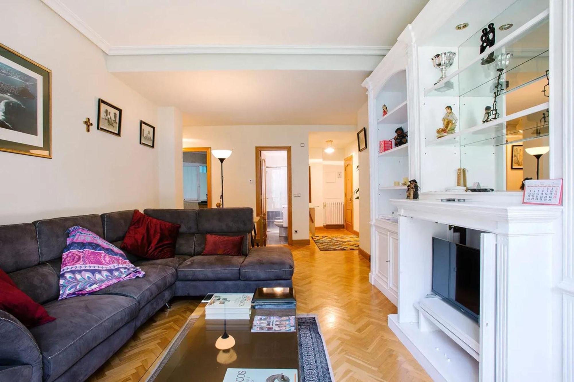 Modern In Donostia 75 M² With Jacuzzi *